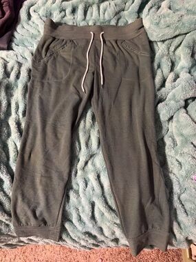 Tommy Hilfiger sweats size XL
